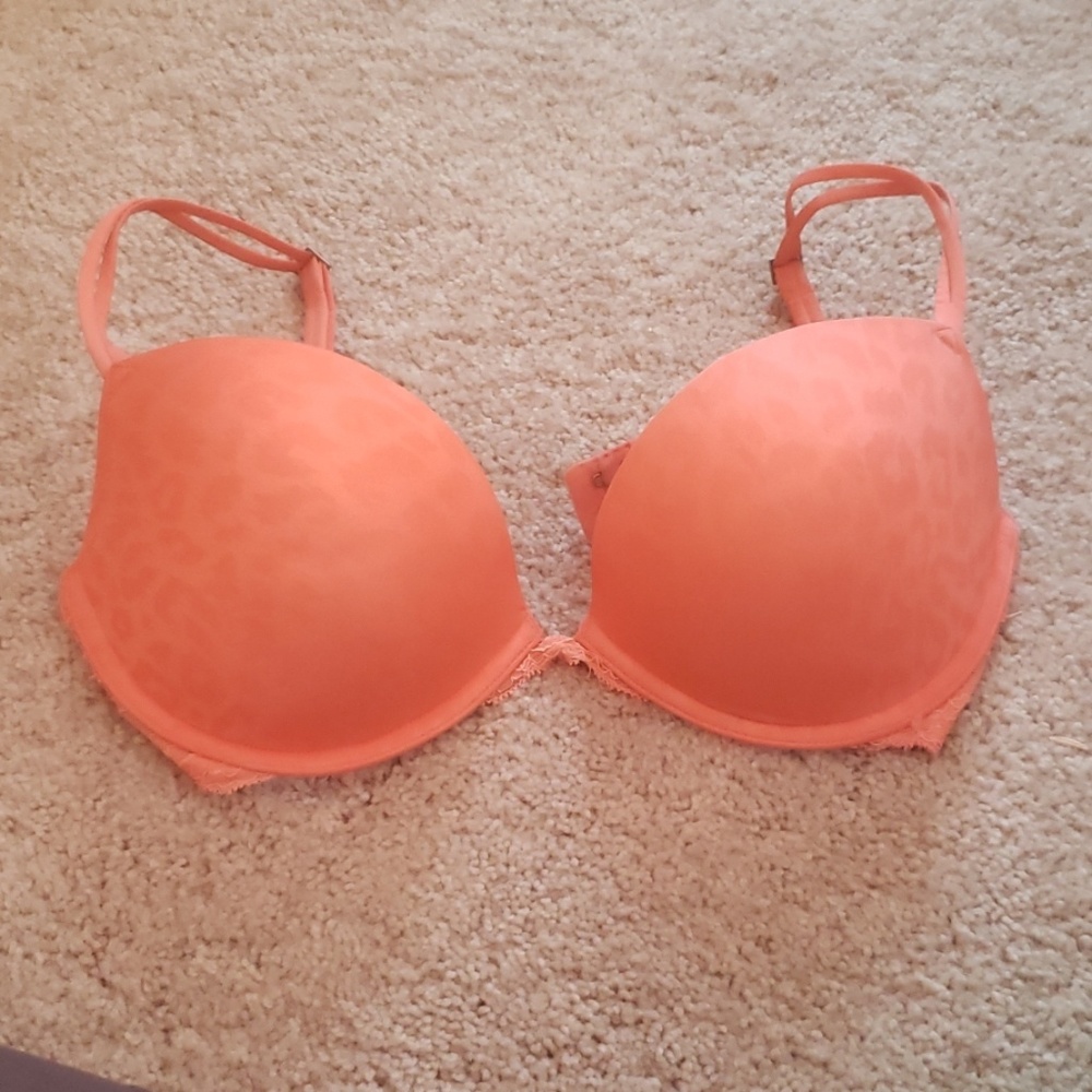 Victoria's secret pink push up bra